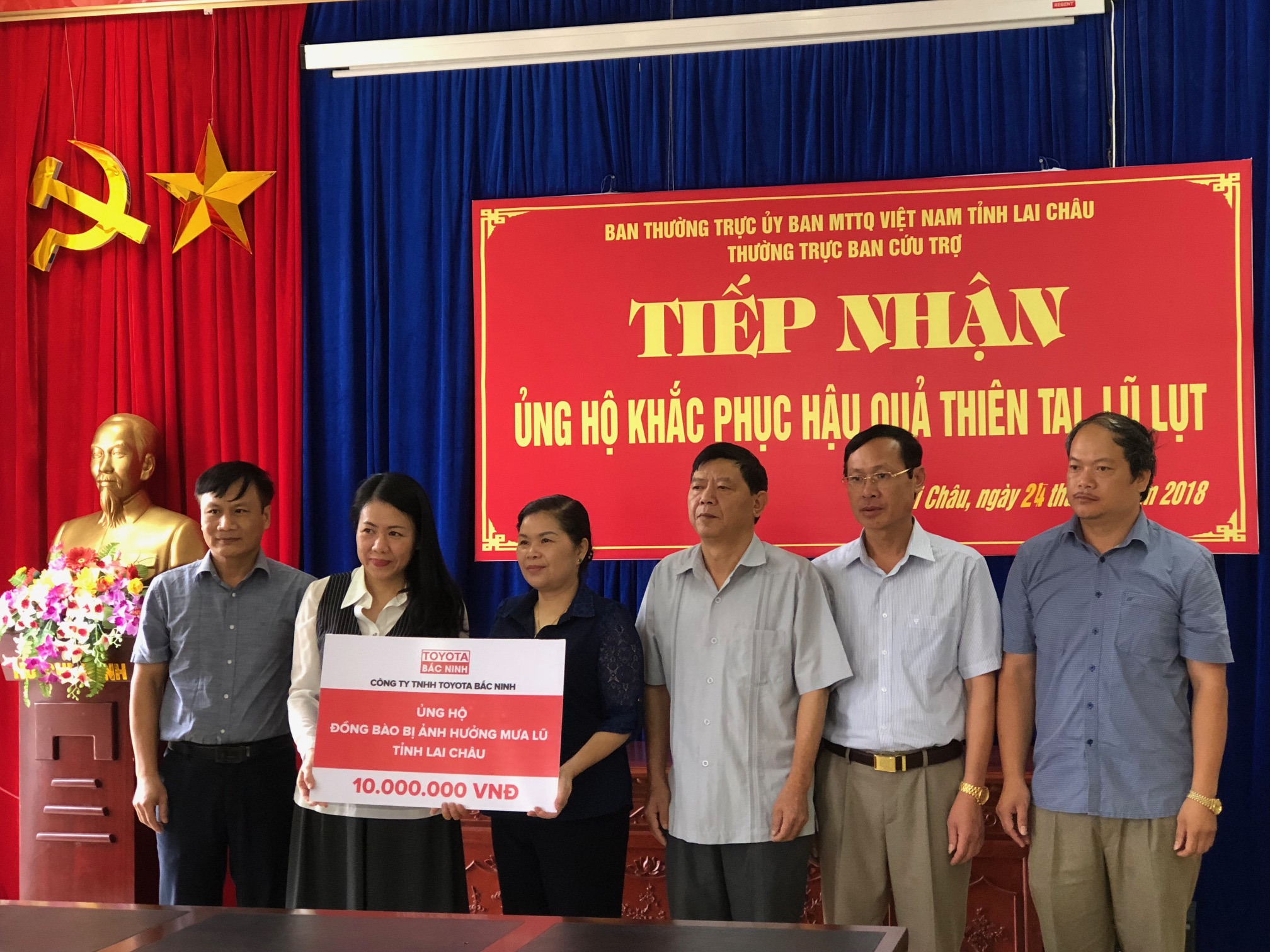 Toyota ủng hộ người dân Lai Châu, Hà Giang 826 triệu đồng sau lũ lụt